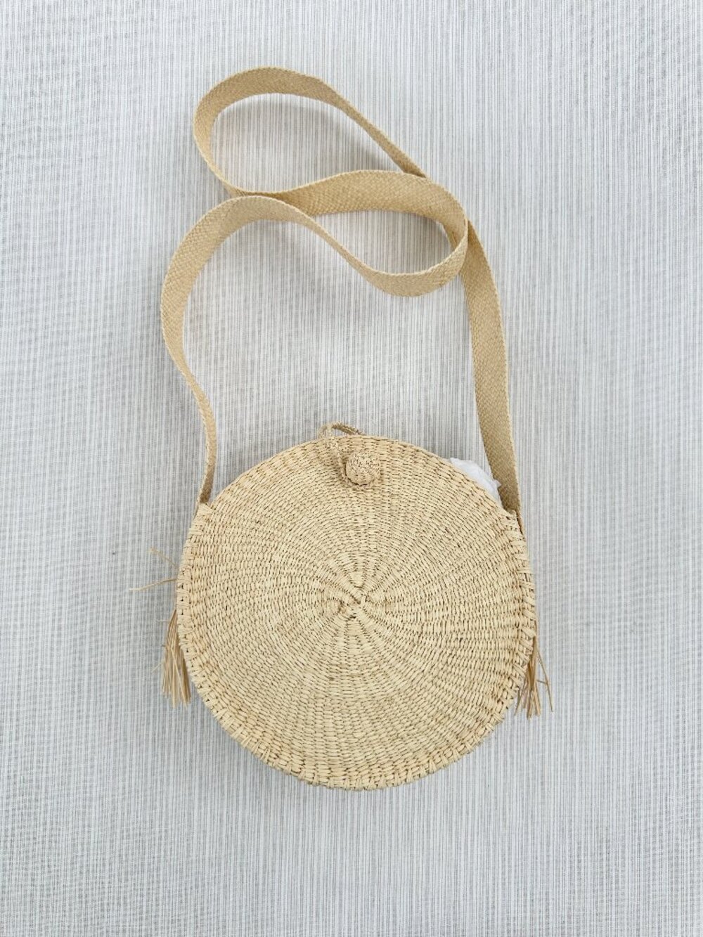 Artesano Round Woven Straw Crossbody Circle Bag